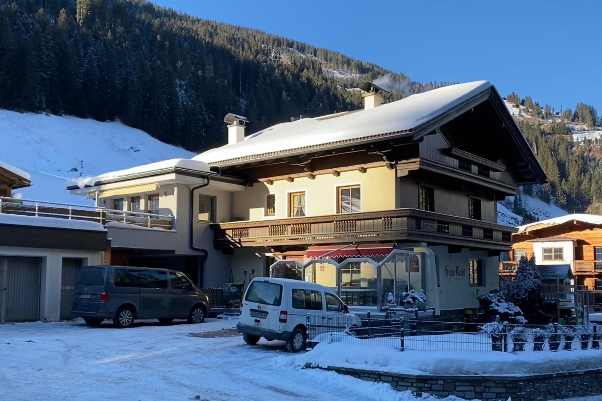 Haus Koidl Apartamento Tux
